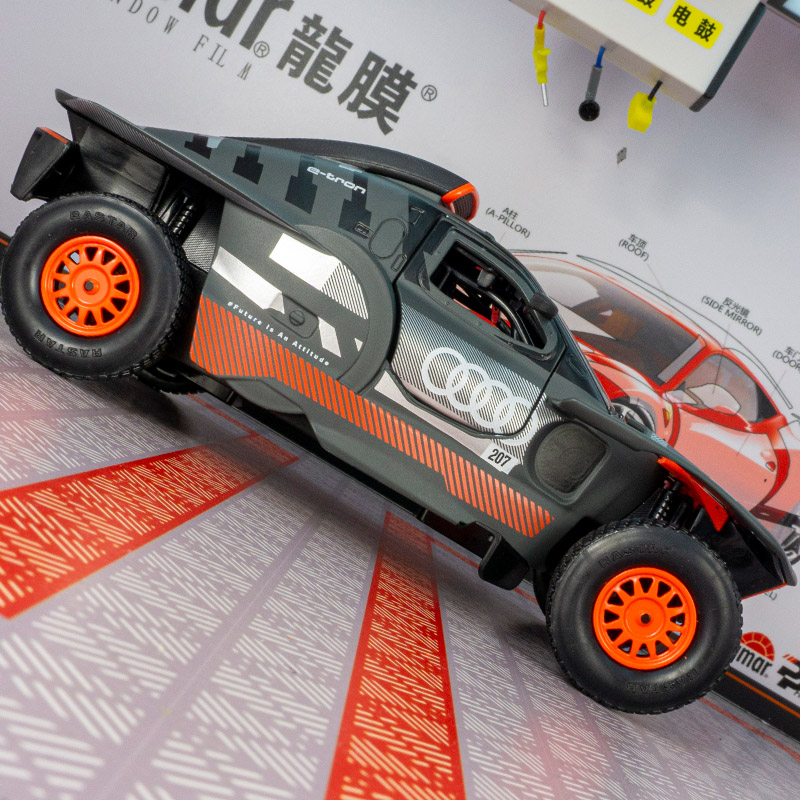 Car Care - Rastar 1:24 ölçekli simülasyon Audi RS